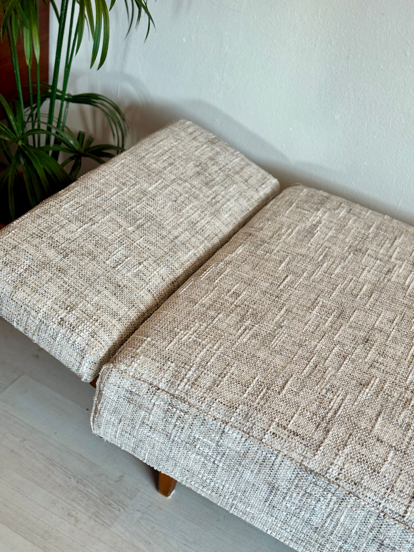 Vintage sofa daybed ‘Stella’ Wilhem Knoll
