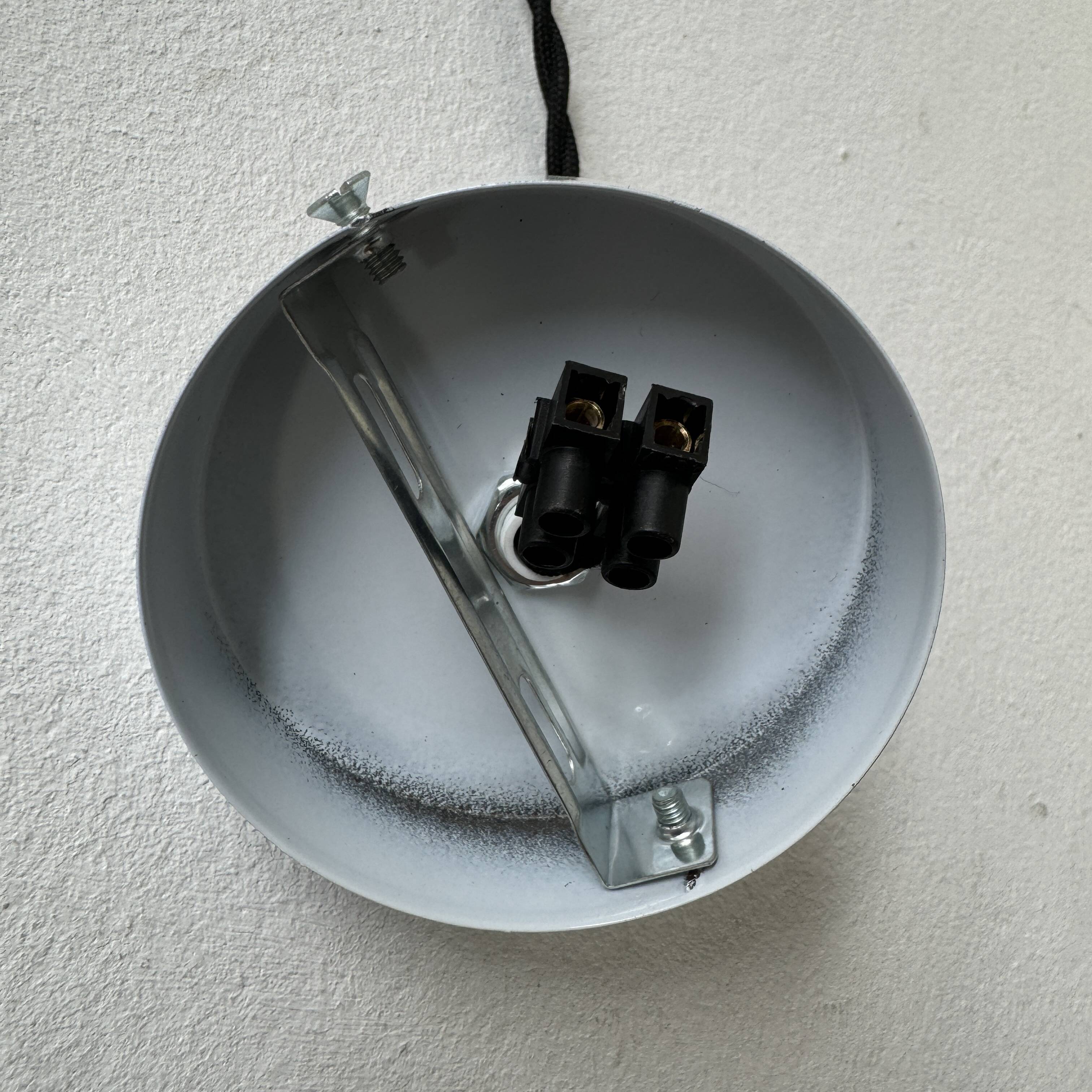 Vintage 26 cm opaline laced suspension