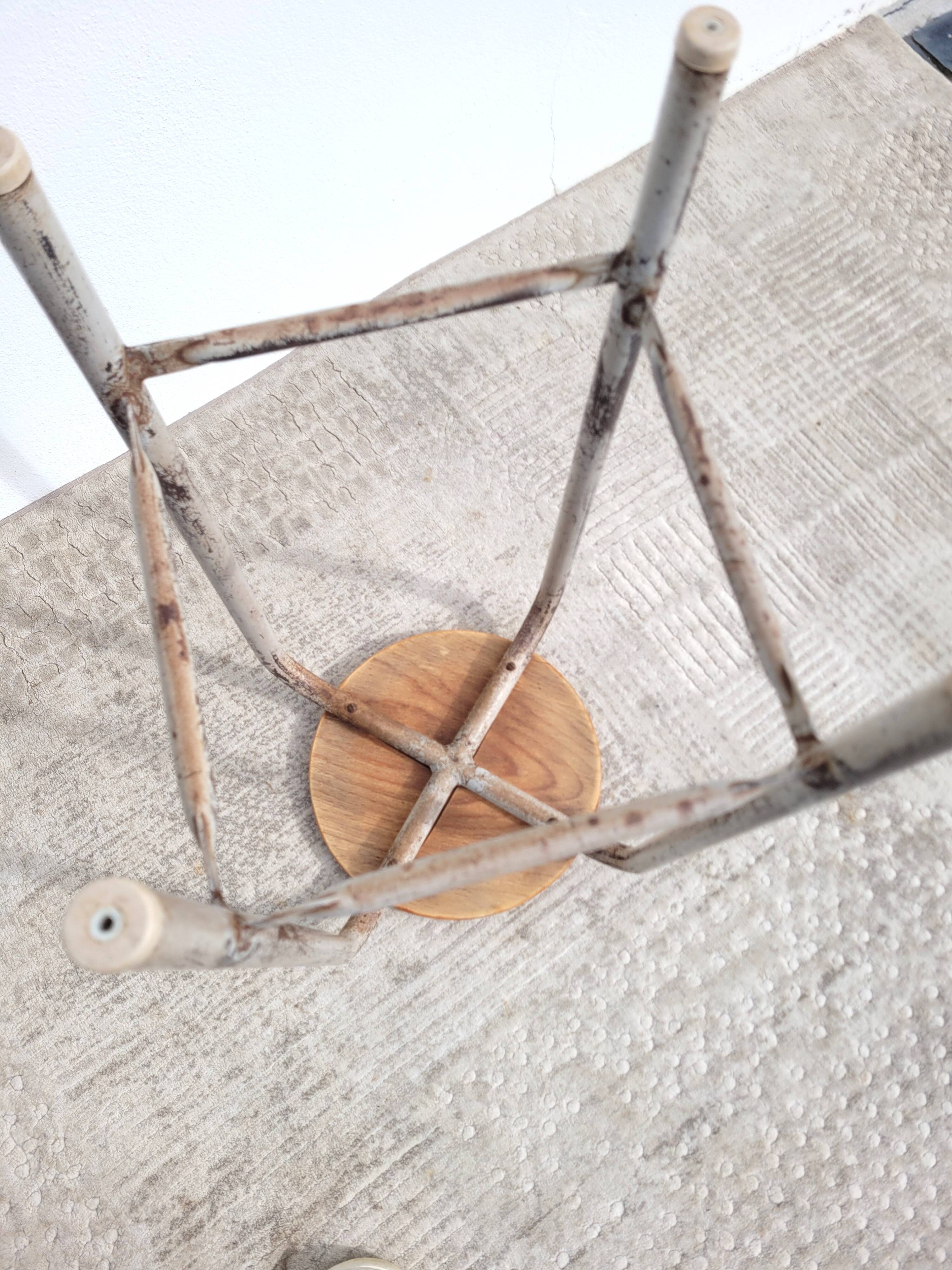 High steel workshop stool