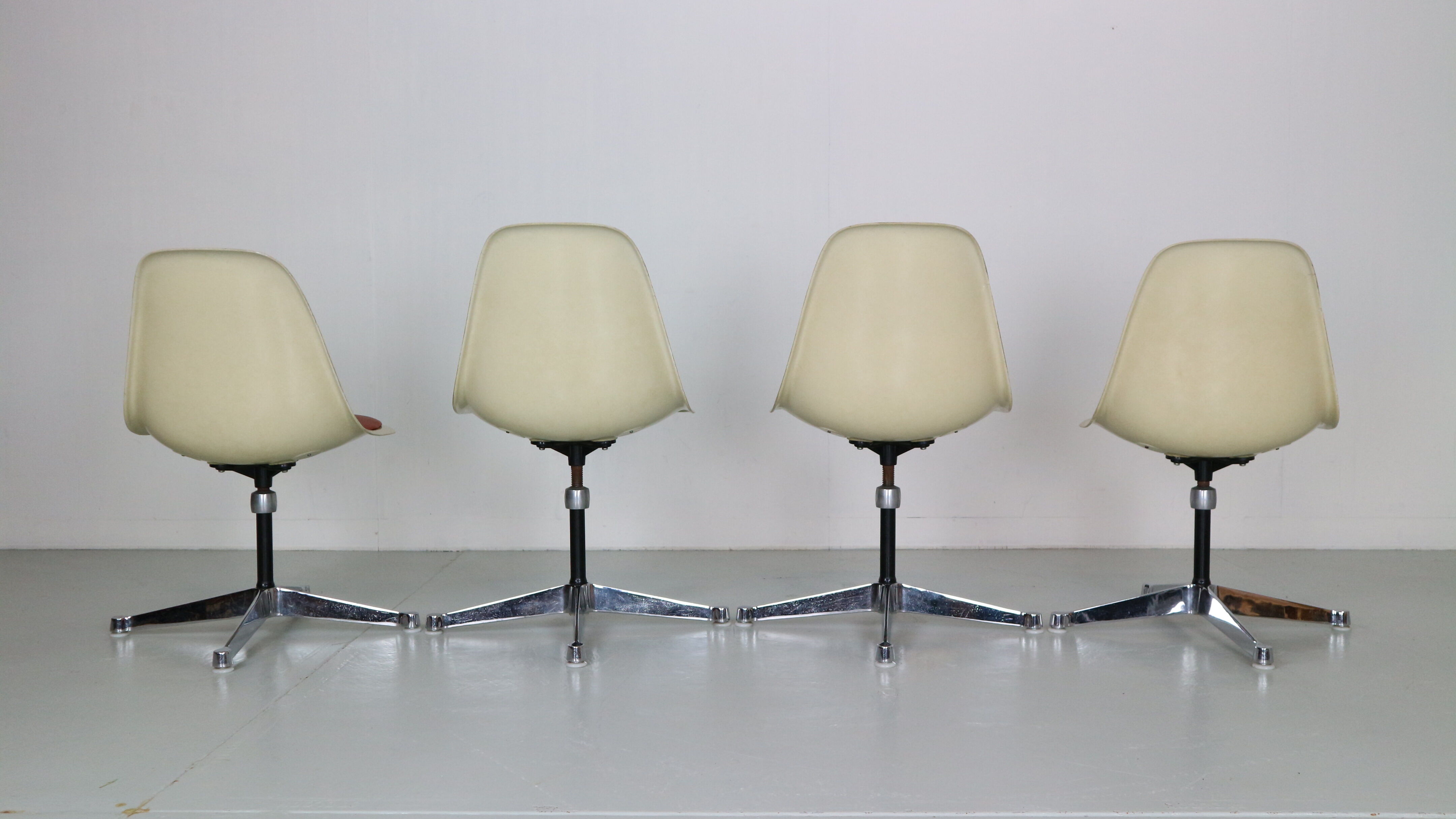 Set de 4 chaises de Charles & Ray Eames pour Herman Miller, 1960