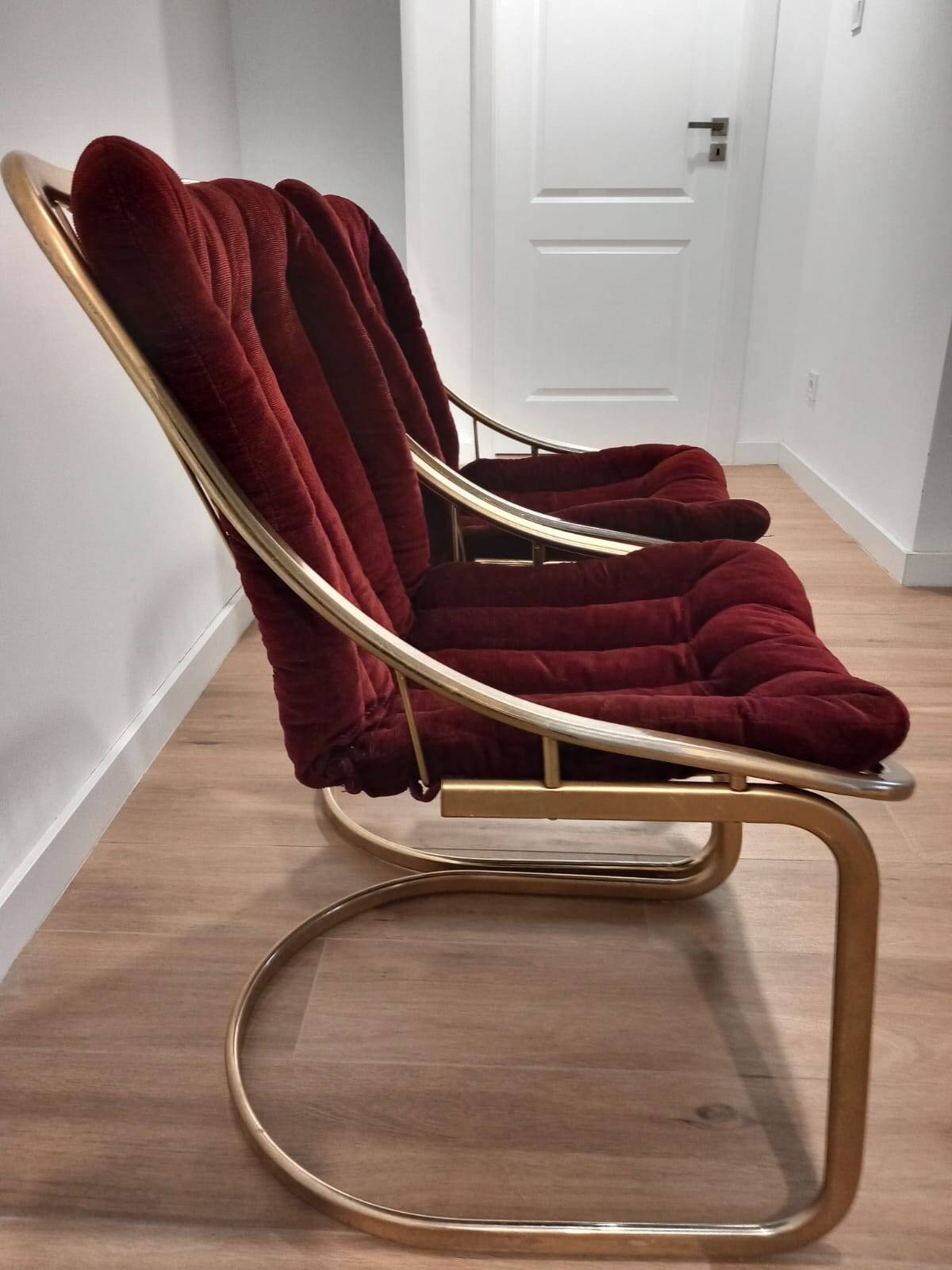 Une paire de chaises Italie années 1970