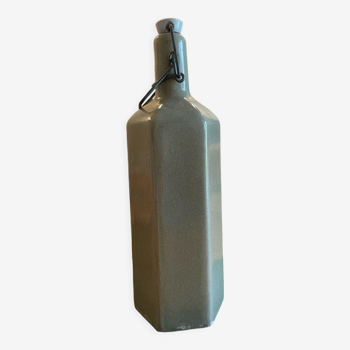 La Cigogne stoneware bottle