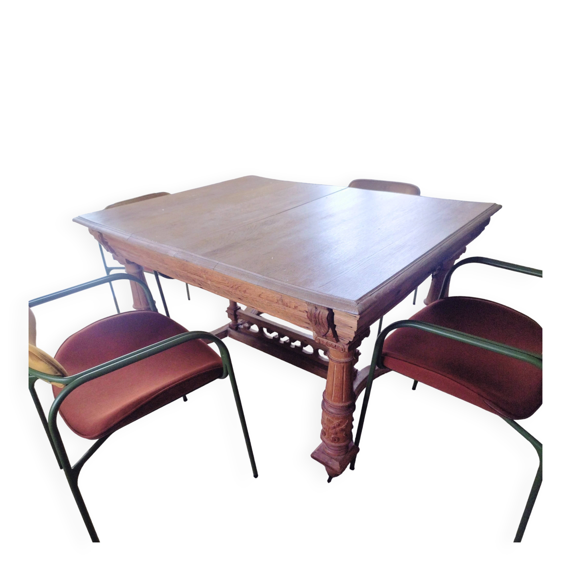 Extendable oak table antique