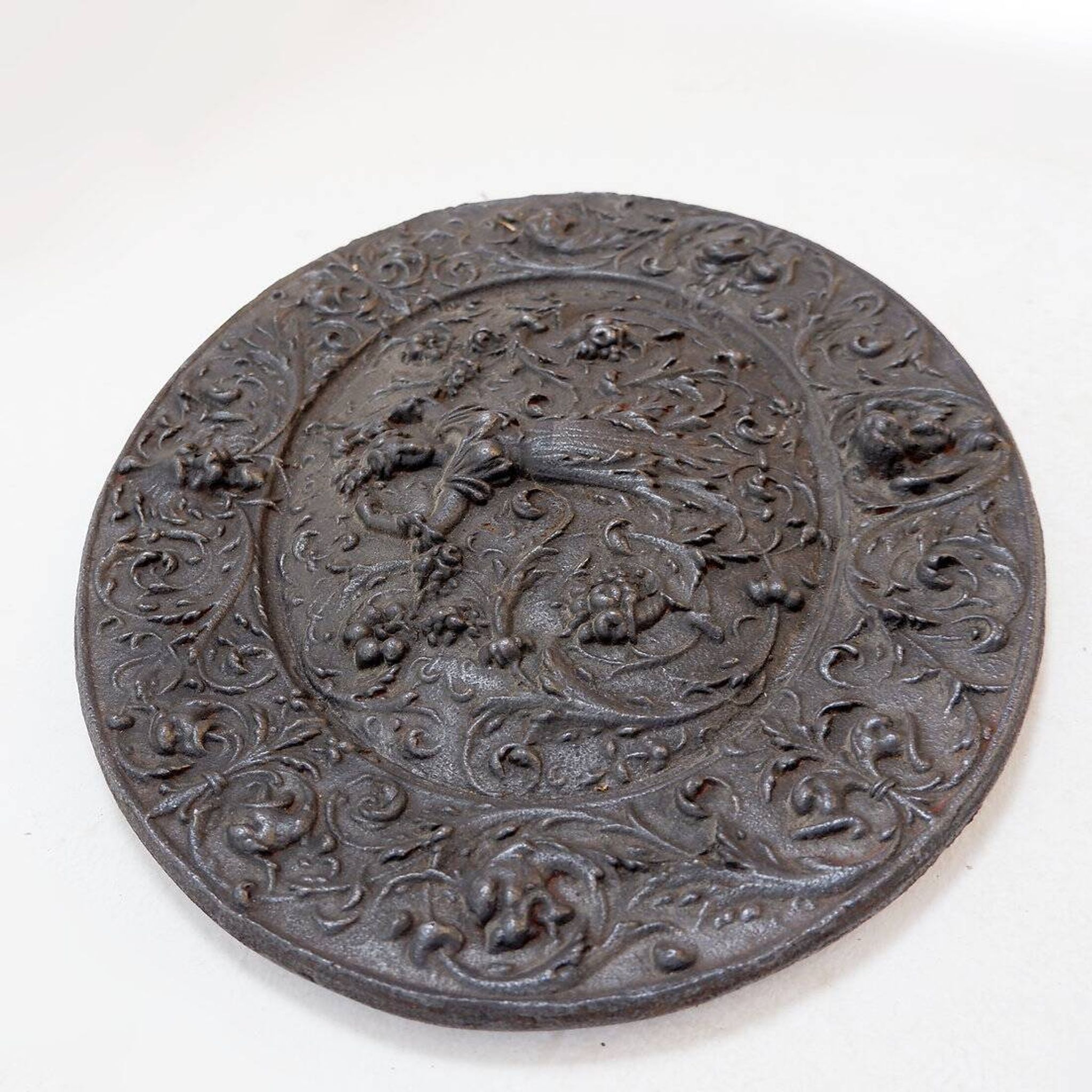 Late 19th century decorative medallion, American Radiator Company