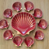 Proceram Aubagne service in red and gilded ceramic shell St Jacques 1950