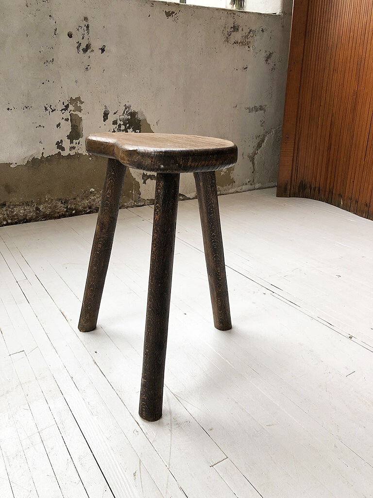 Handcrafted oak bean-shaped stool