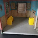 Maison de poupée miniature