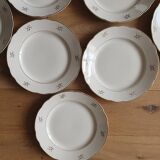 Set of 8 Villeroy and Boch dinner plates