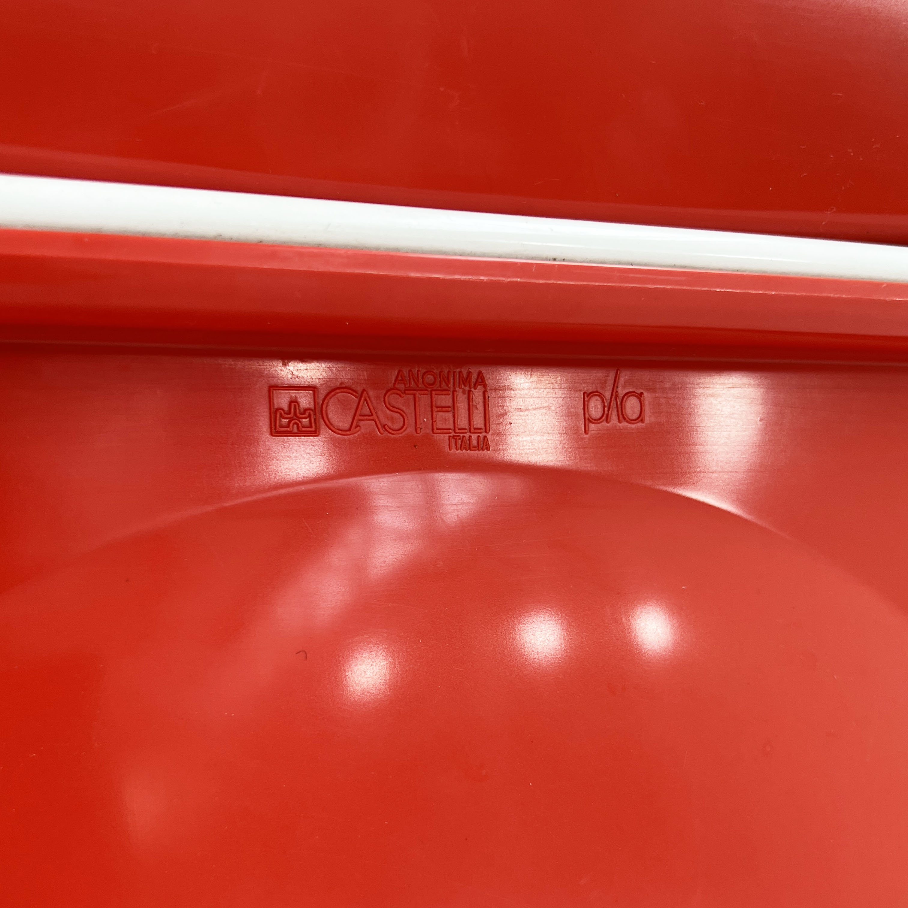 Red and white plia chair by giancarlo piretti for castelli, 1960