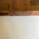 Planche à découper scandinave en bois debout