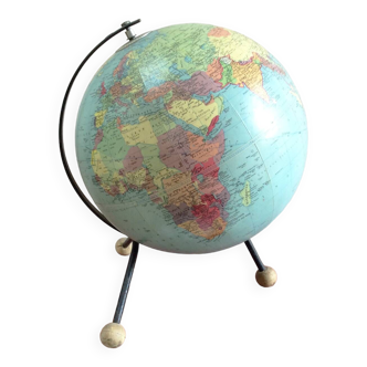 Terrestrial globe 1962