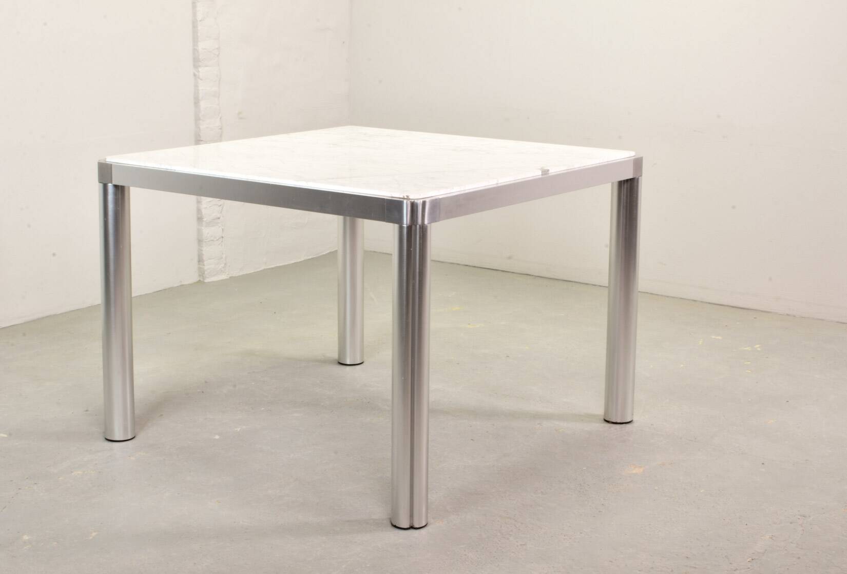 Artifort Dutch Design White Marble & Aluminium Dining Table by Kho Liang