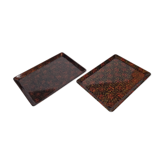 Two serving trays in vintage Japanese lacquer, "Kara-nuri"