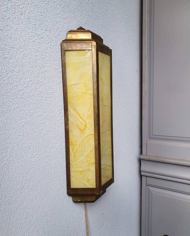 French art deco style applicator