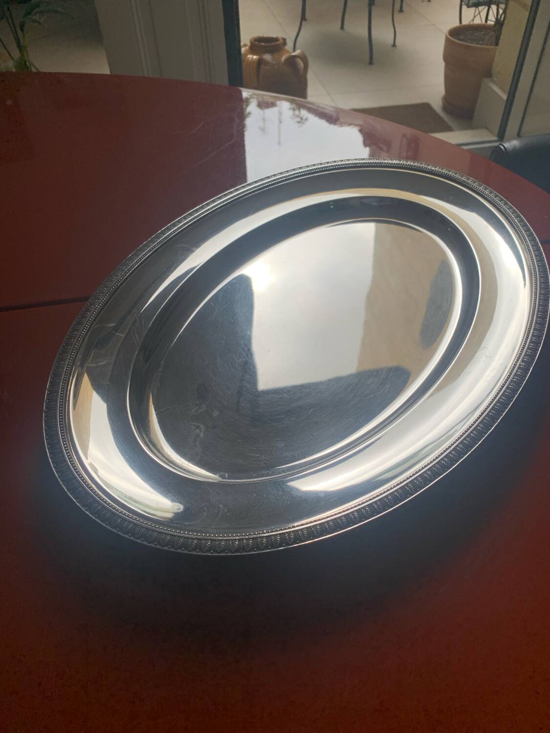Oval silver-plated metal dish