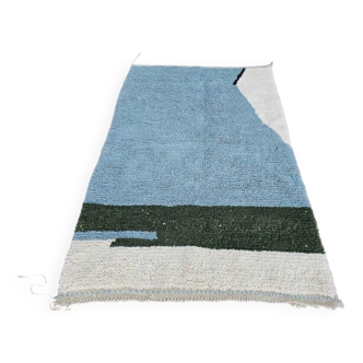 Traditional handwoven Berber rug, size 150 x 250 cm