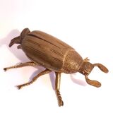 Ashtray with lid in the shape of a beetle in gilt bronze