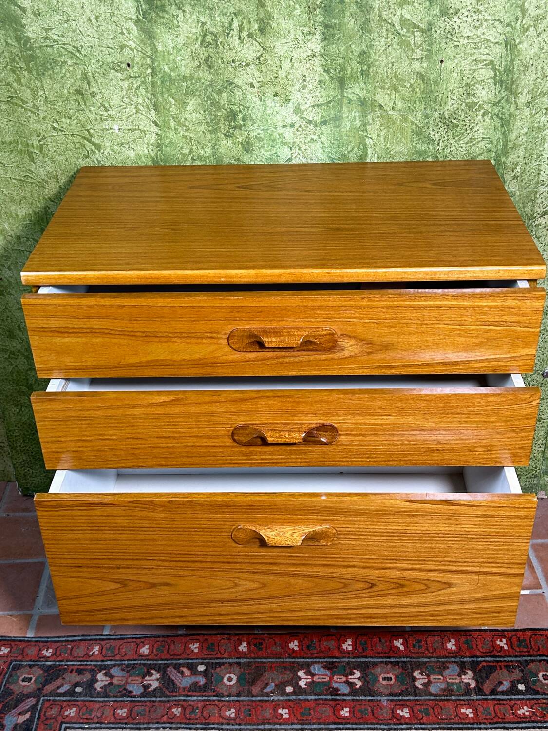 Commode rétro vintage en teck du milieu du siècle