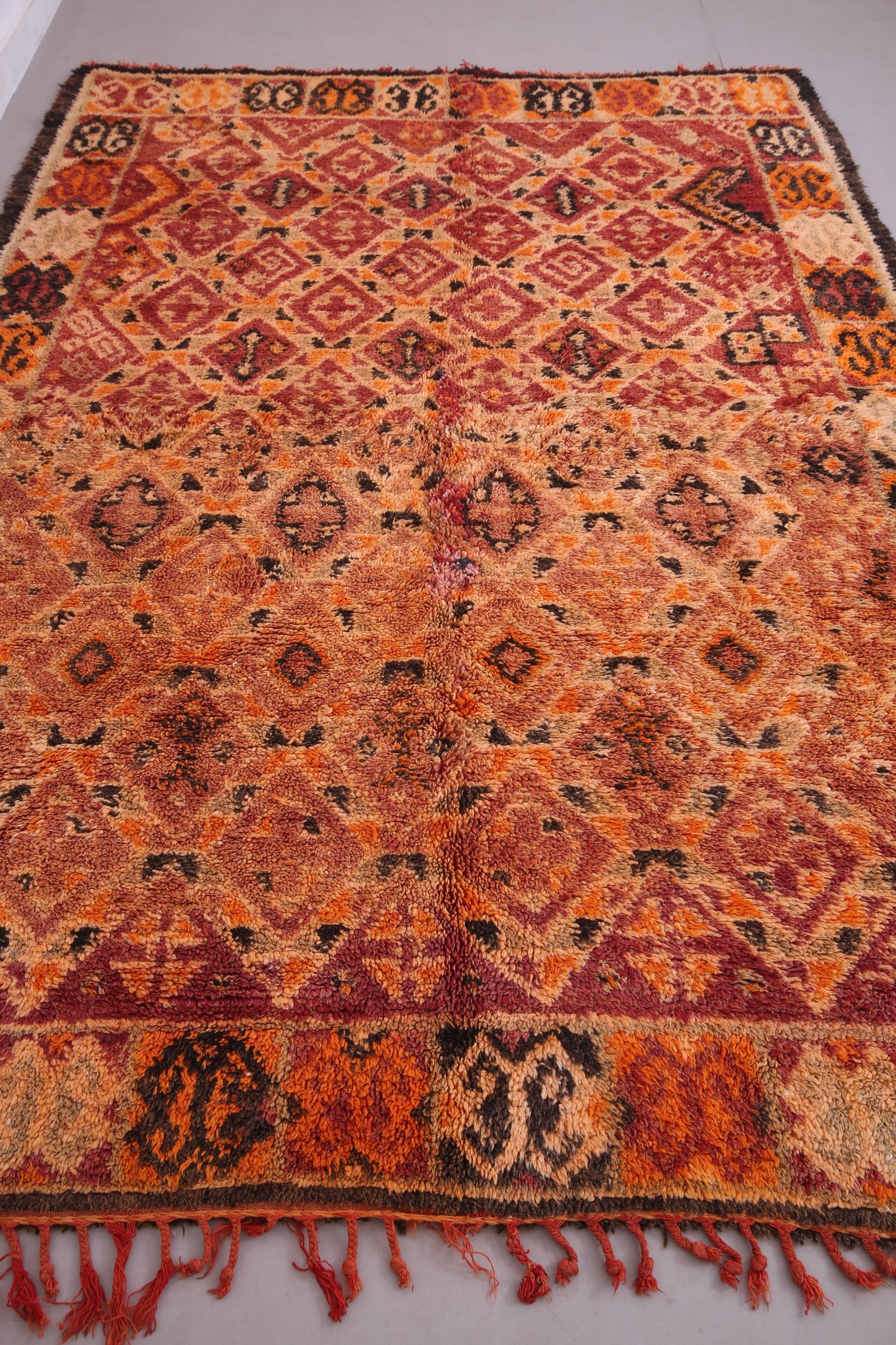 Vintage Moroccan Rug 210 x 286 cm - Antique Berber Rug - Wool Moroccan Rug