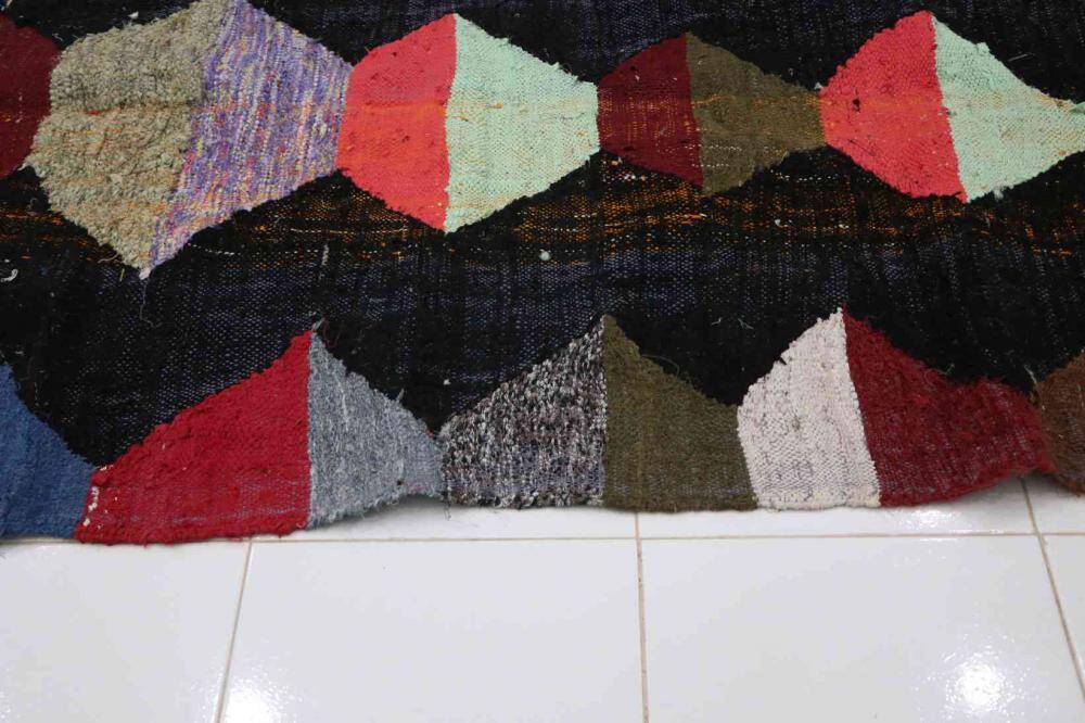 Kilim boucherouite. 120 x 193 cm