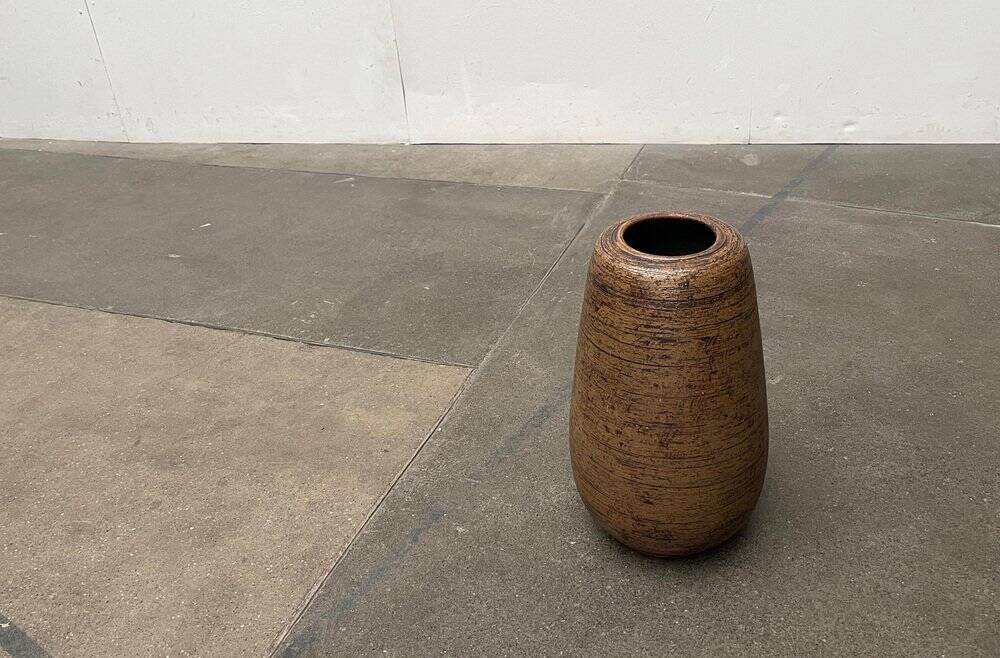 Brutalist mid-century studio ceramic vase by Sybille Karrenberg-Dresler, 1960s.