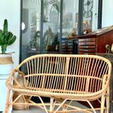 Old vintage sofa / rattan bench