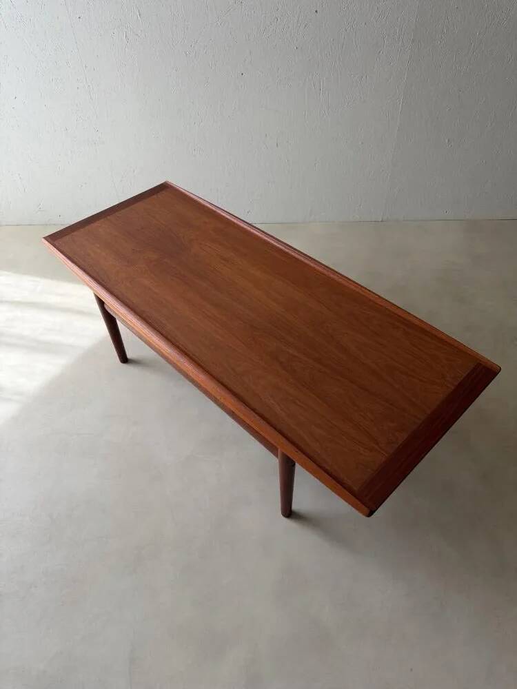 Grete Jalk teak coffee table Glostrup Møbelfabrik 1960s