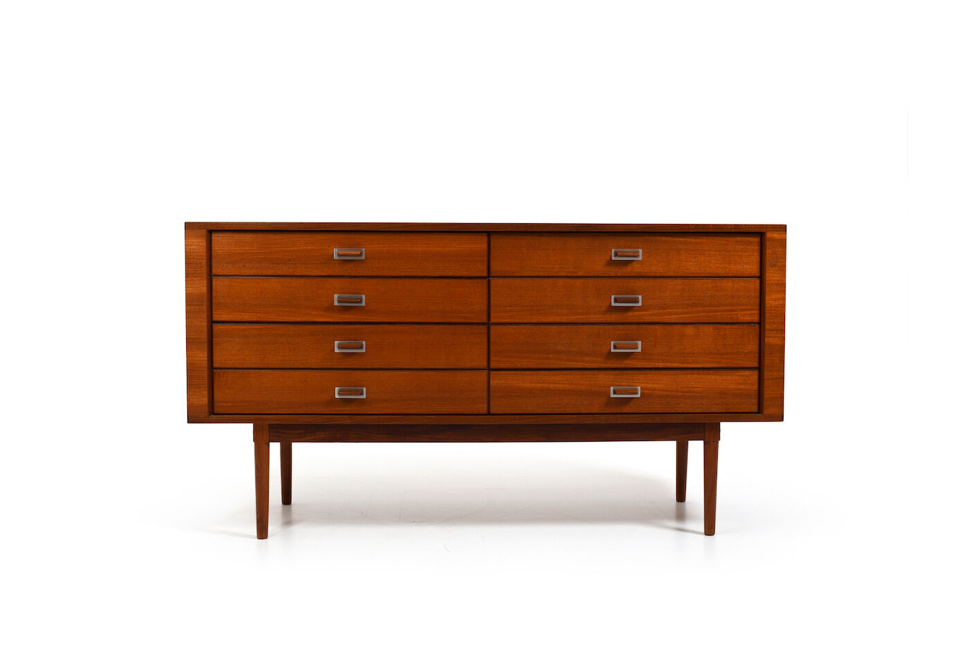 Commode de Peter Løvig-Nielsen des années 1960