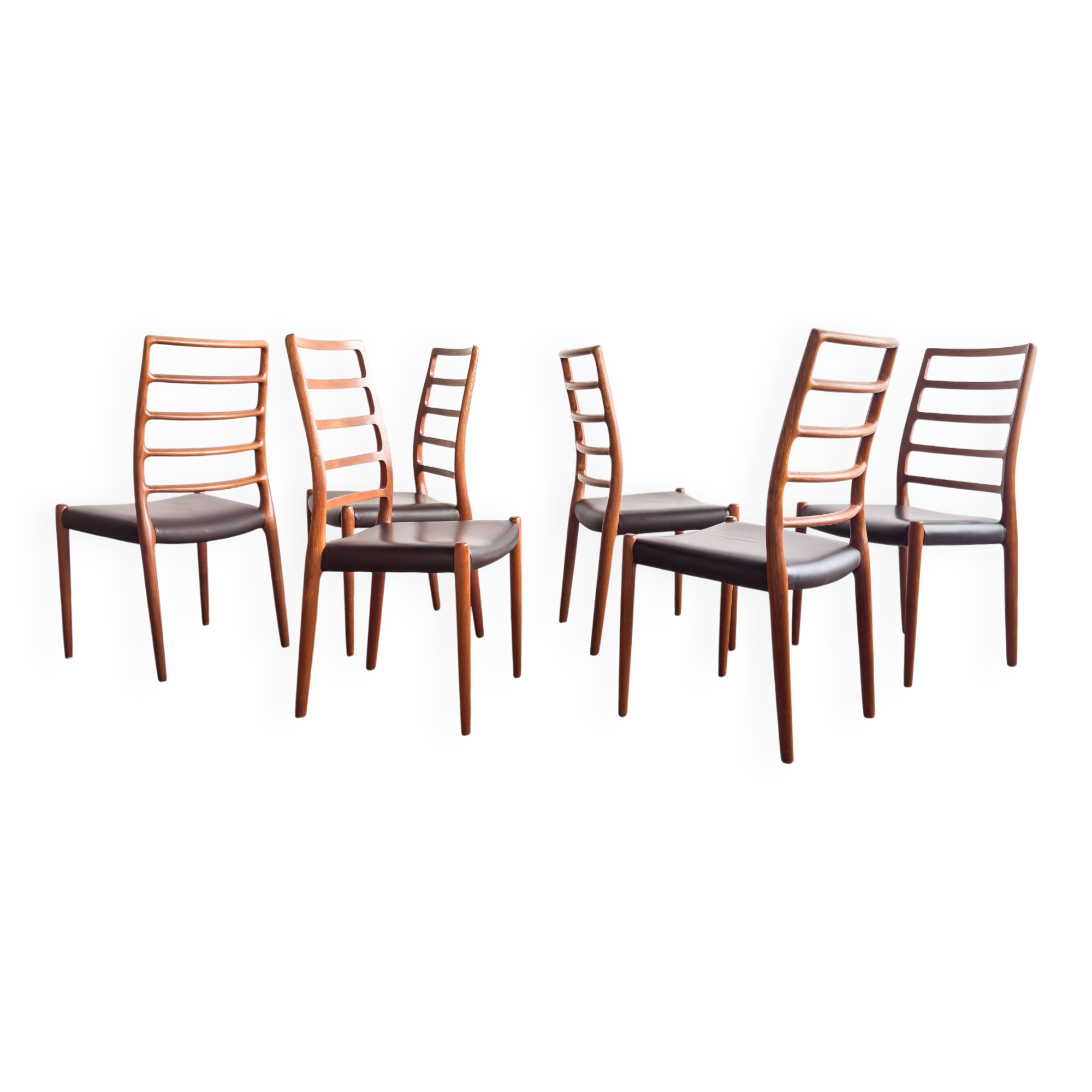Ensemble de 6 chaises modèle 82 en teck par Niels O. Møller, Danemark