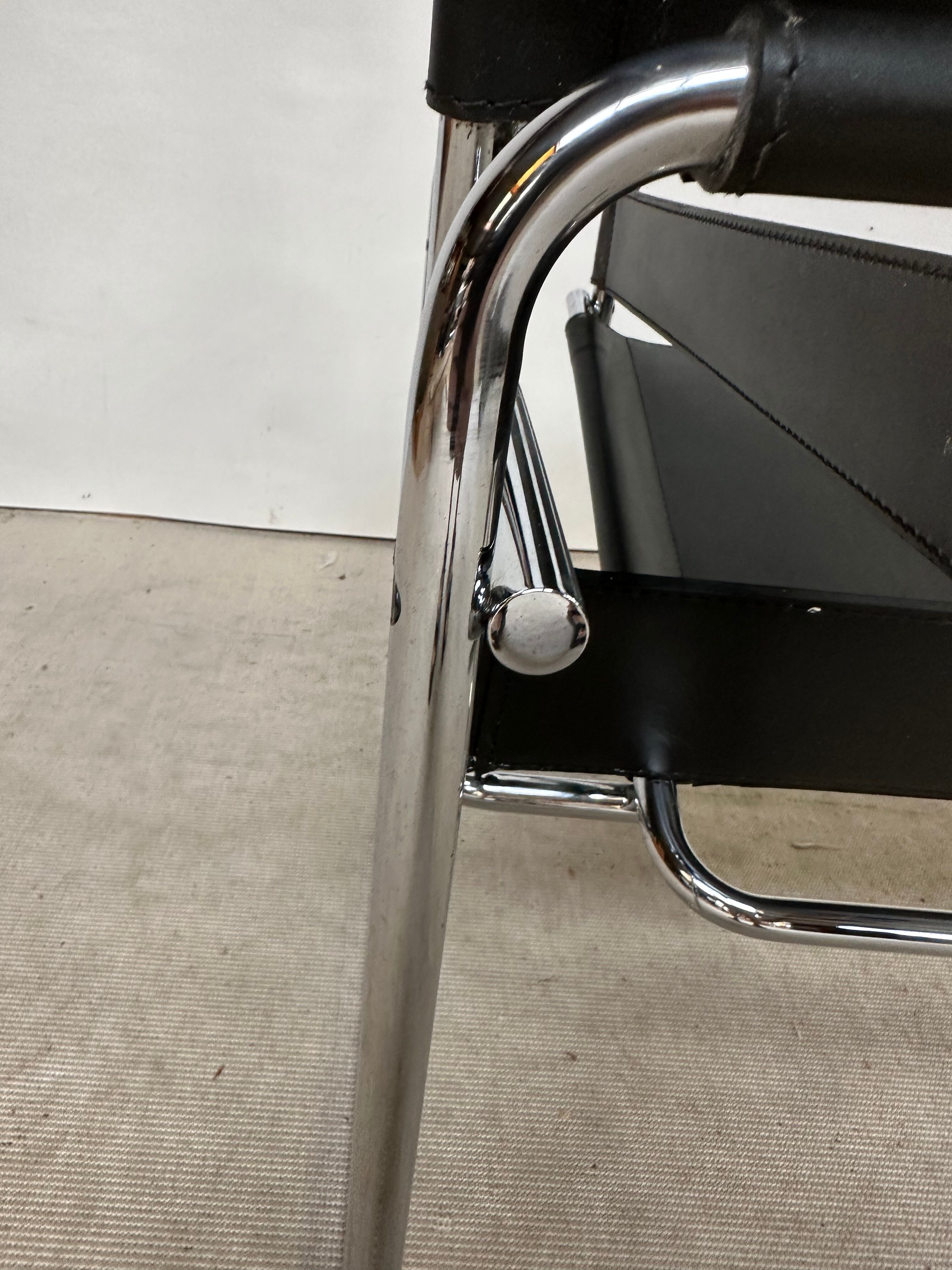 Knoll Wassily B3 chair Marcel Breuer