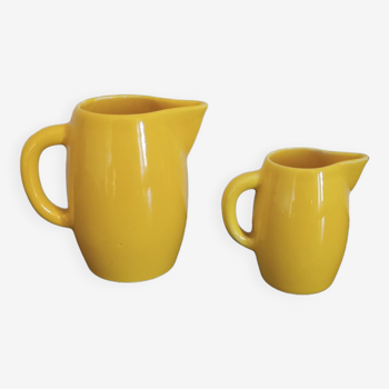 Pair of small pitchers in earthenware from Salins