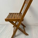 4 foldable chairs in vintage wood