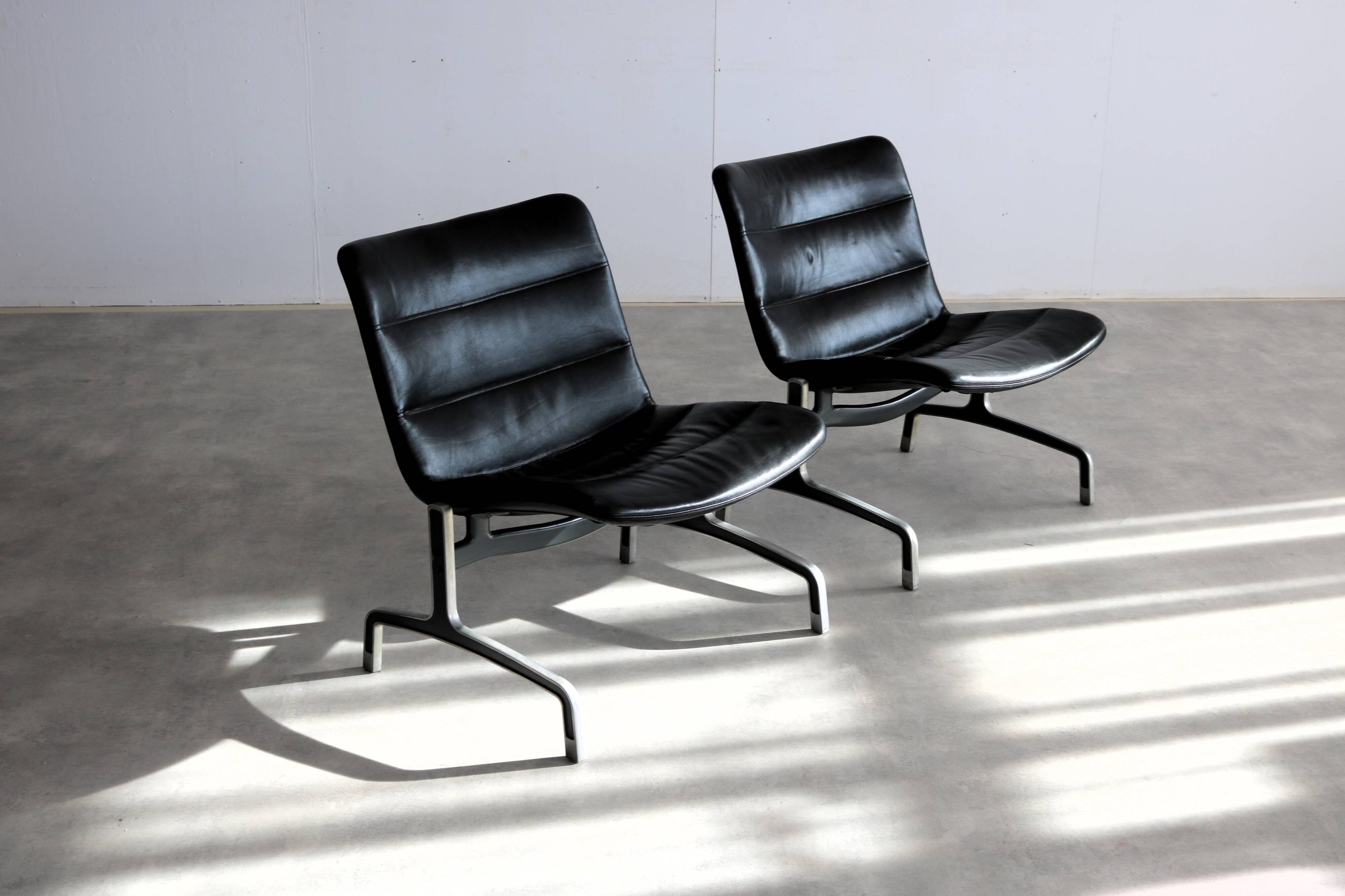 Vintage armchairs | jorgen kastholm | series 8000 | design