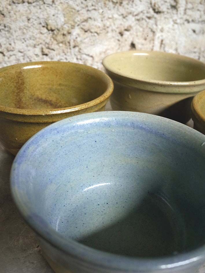 Set of 4 ramekins in semi-glazed sandstone, signed