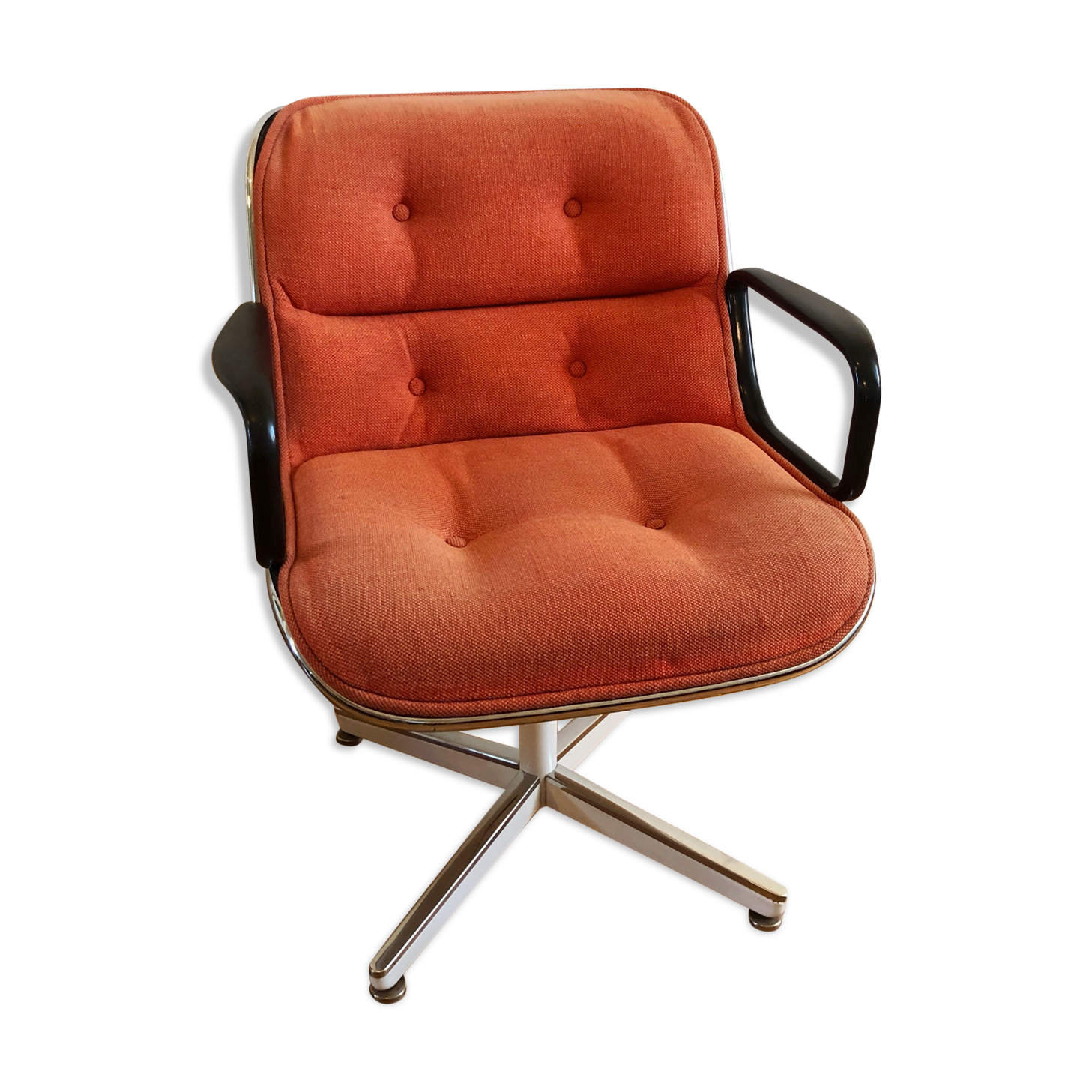 Executive chair by Charles Pollock edited by Knoll