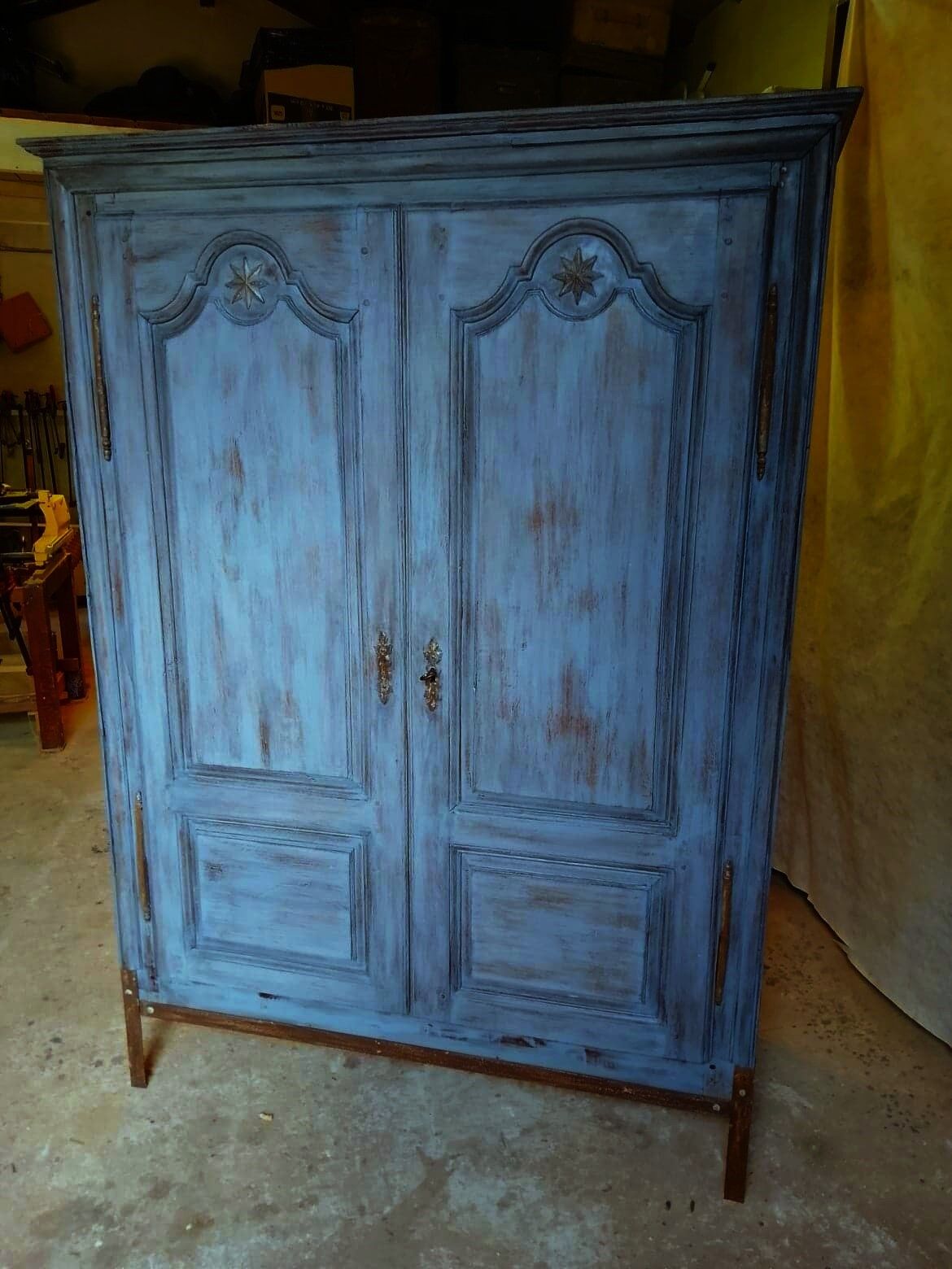 End 18th century wardrobe provençale all solid oak patinated blue by artisan cabinetmaker