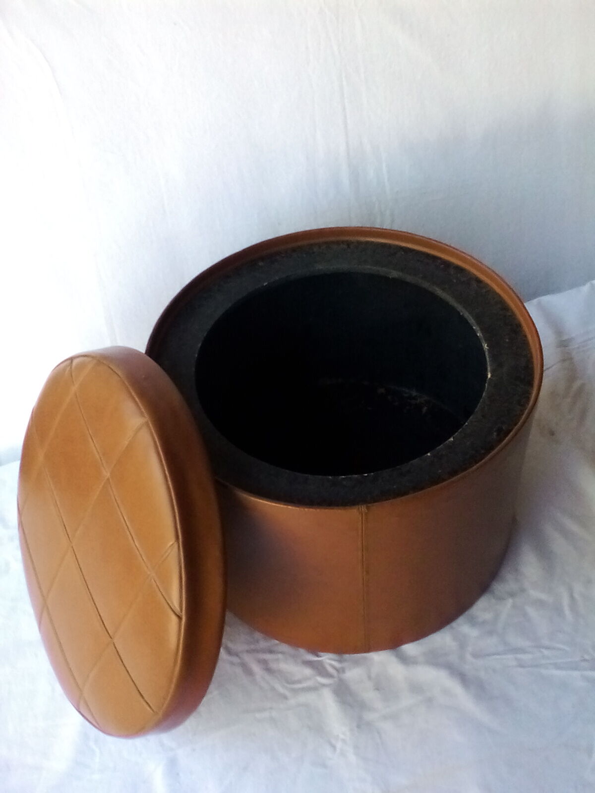Pouf in skai with storage 60s