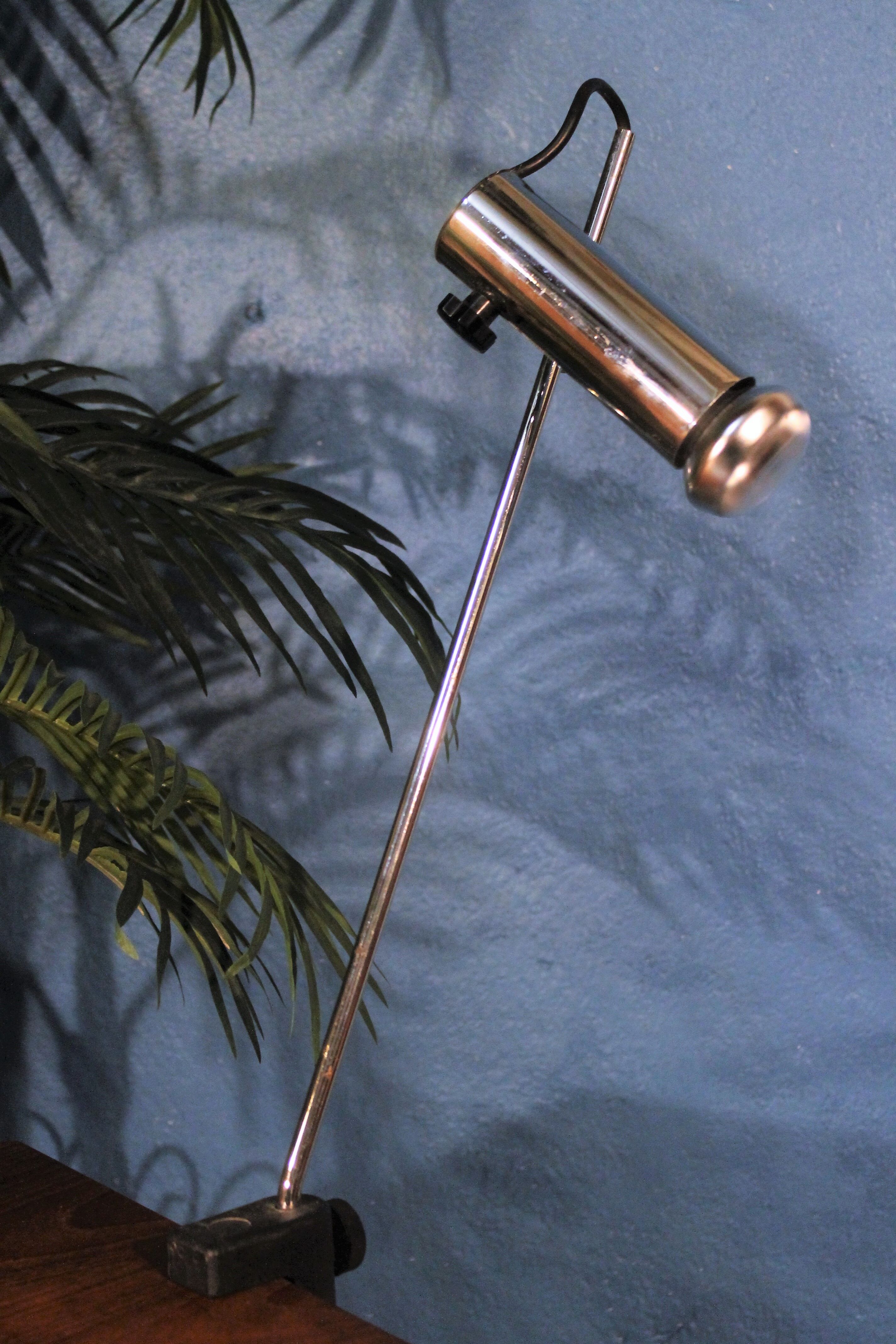 Italy arm sconce 1980