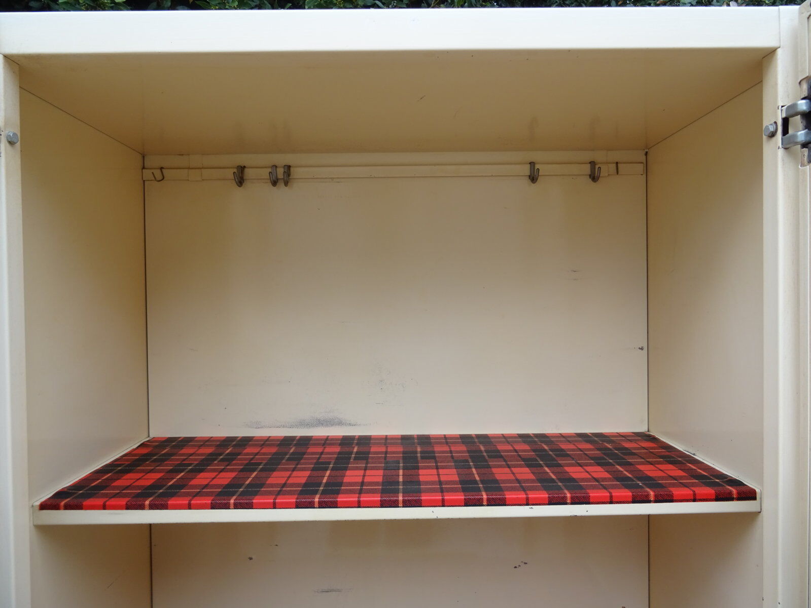 Manufrance metal cabinet