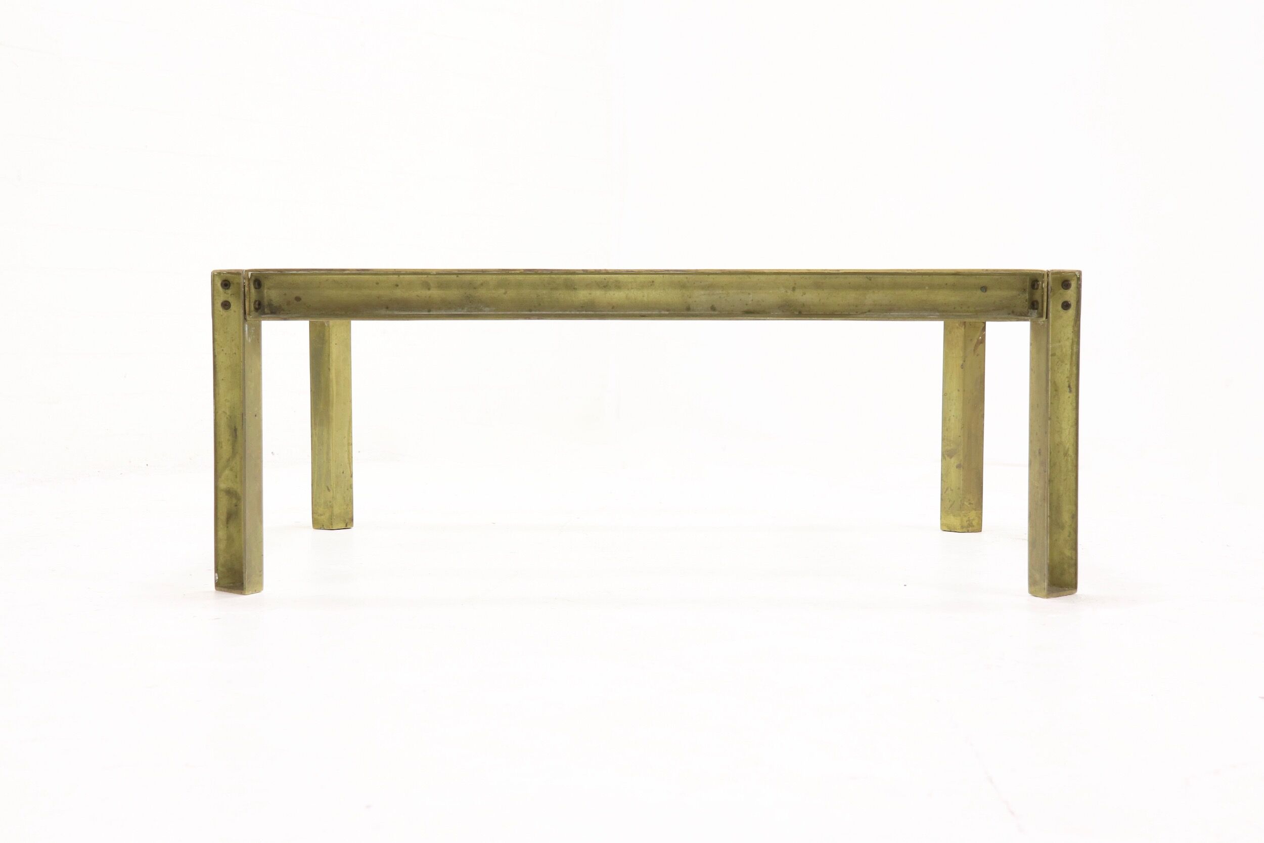 T09 coffee table by Peter Ghyczy 1970