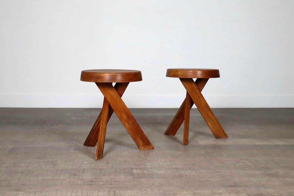 Pierre Chapo S31 stools in solid elm, France 1974