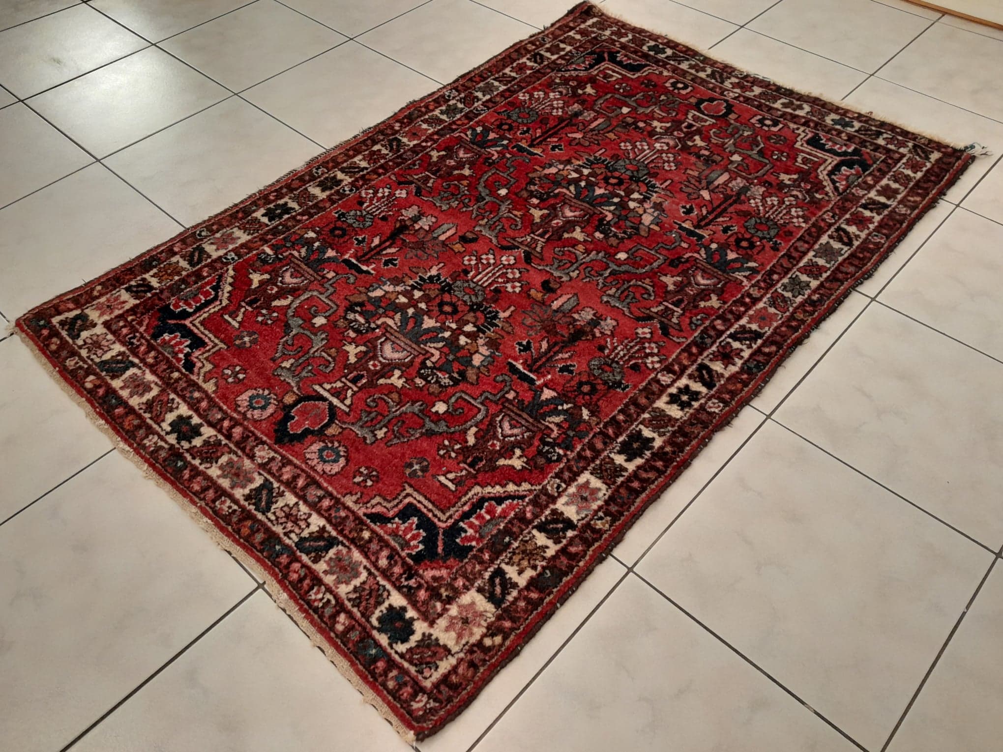 Handmade Persian Sarough rug 149x100cm