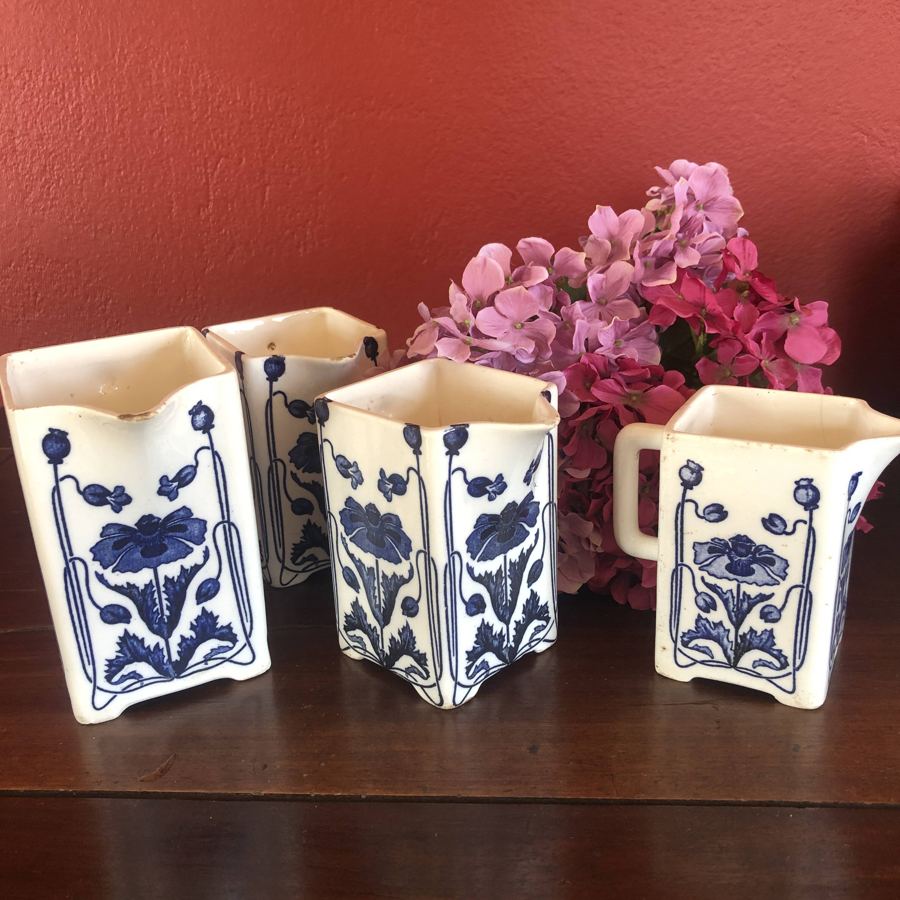 4 pots à lait bleu cobalt