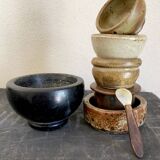 6 mini ceramic bowls, mother-of-pearl spoon