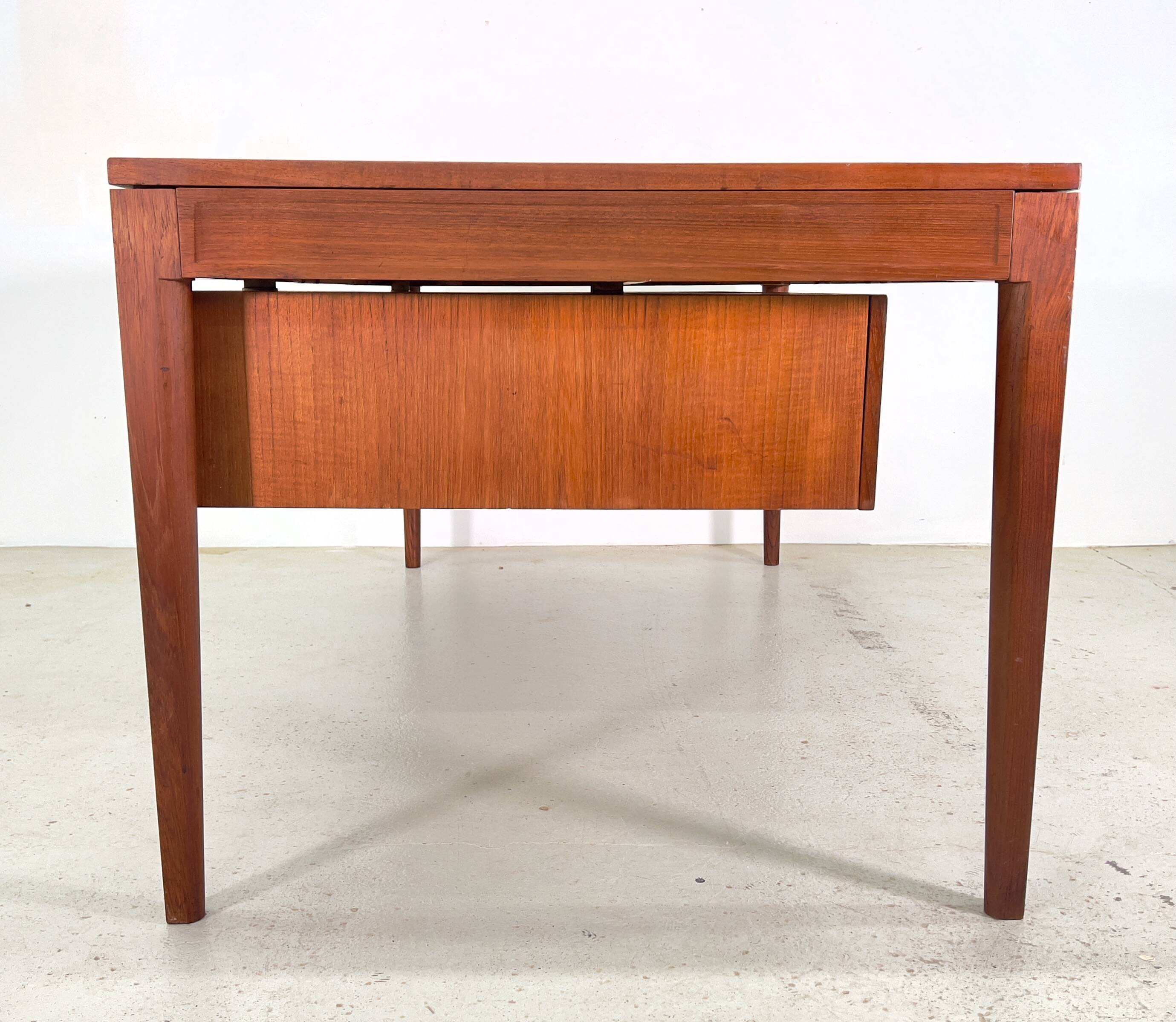 Diplomat Desk by Finn Juhl for France & Søn / France & Daverkos