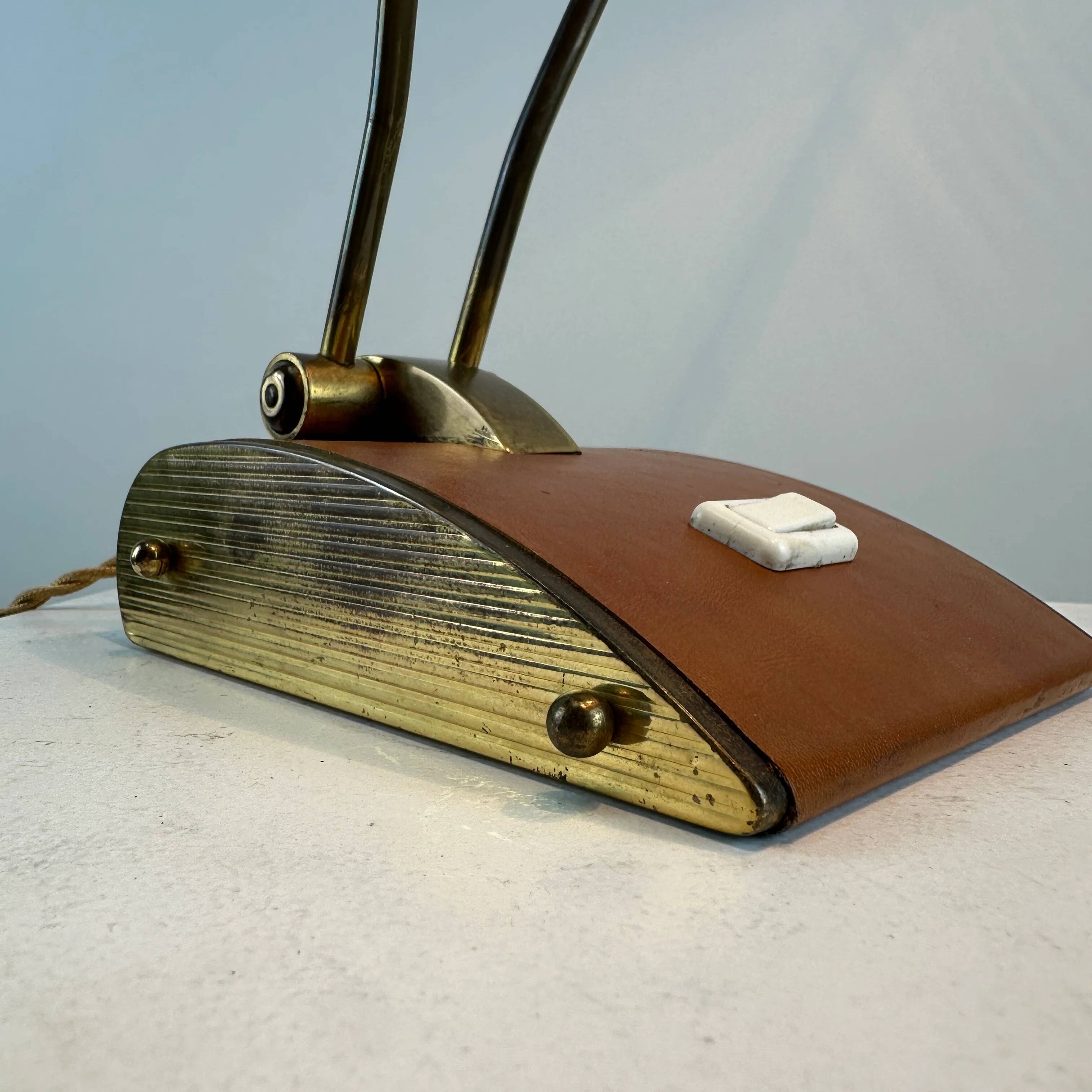 JUMO desk lamp in brass and leather by Eileen Grey, 1930