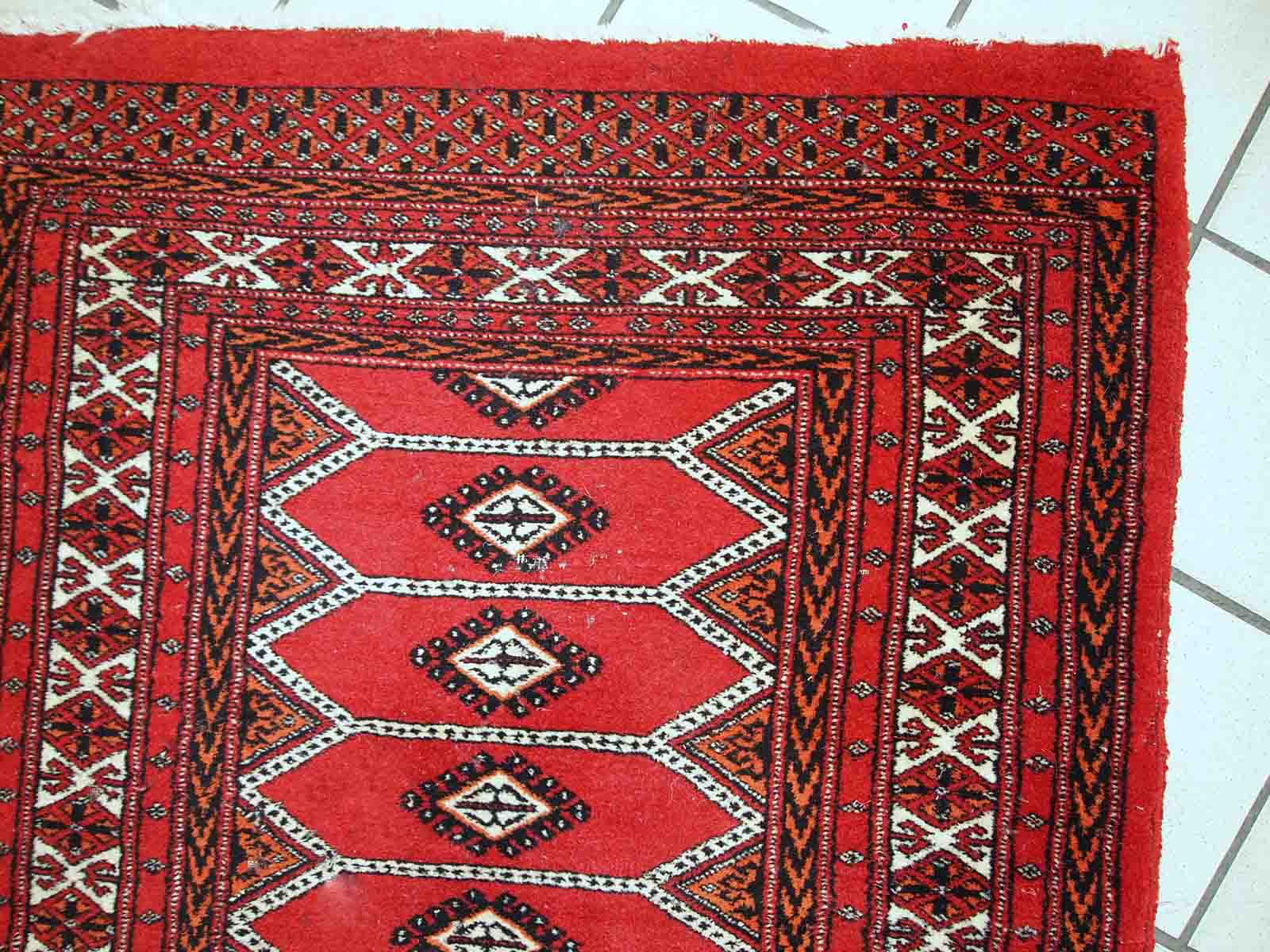 Vintage Pakistani carpet Lahore handmade 81cm x 145cm 1960s, 1C733