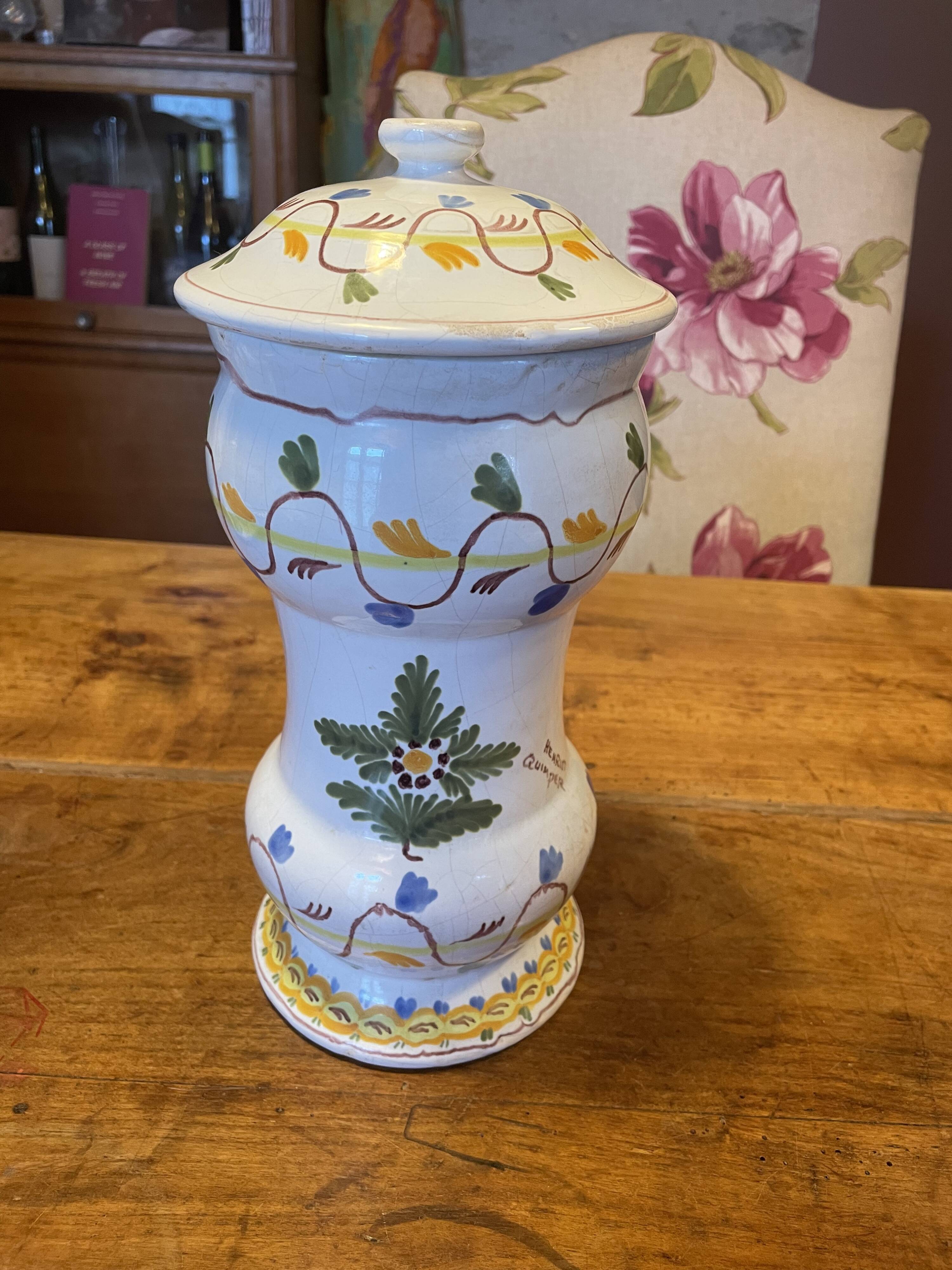 Pot with Henriot Quimper lid
