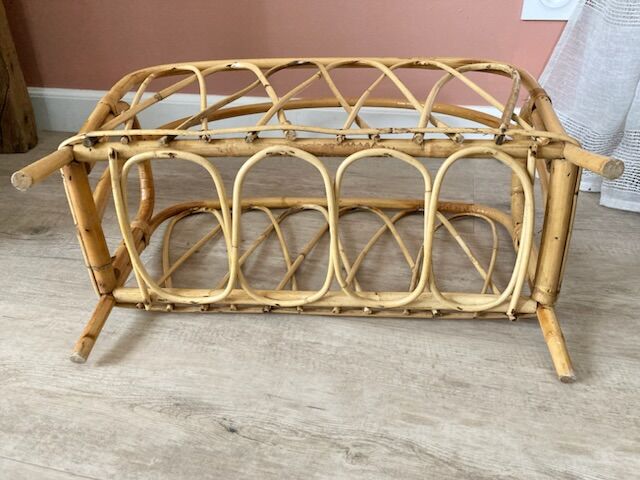 Rattan magazine holders