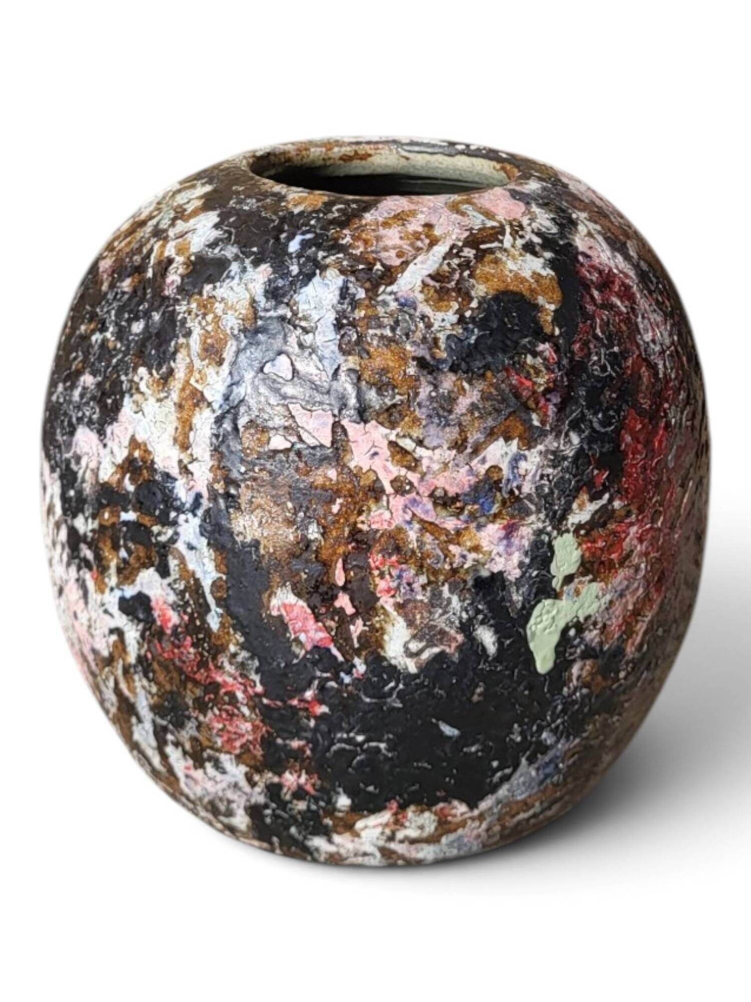 Round stoneware vase by David Whitehead, La Borne, polychrome.